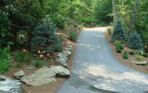 Luxury Log Home Overlooking Lake Glenville - Cullowhee, North Carolina