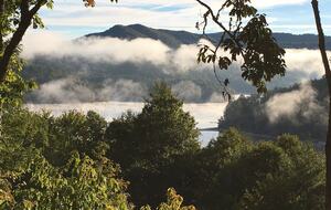 Luxury Log Home Overlooking Lake Glenville - Cullowhee, North Carolina