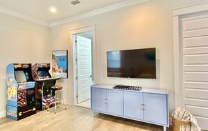 Entertainer's Dream House with a Resort Pool - Santa Rosa Beach, Florida