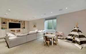 5 Quadrant Hill Road - East Hampton, New York