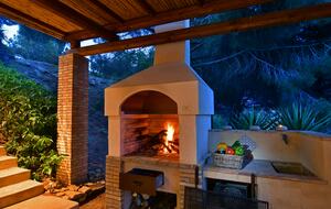 Villa Palmento, Sicily. Restored winery with 24 acres and heated pool - Caltagirone, Italy