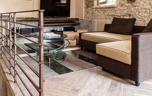 Media room/ 6th bedroom