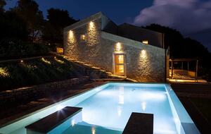 Villa Palmento, Sicily. Restored winery with 24 acres and heated pool - Caltagirone, Italy