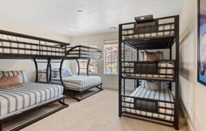 Fun Desert Getaway with Scooters and Pickleball - Washington, Utah