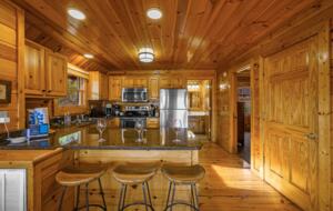 Smoky Mountain Getaway with Breathtaking Views - Pigeon Forge, Tennessee