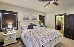 Mountain Road Retreat - Donnelly, Idaho