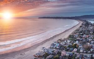Contemporary Ocean Front Home - Stinson Beach, California