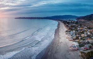 Contemporary Ocean Front Home - Stinson Beach, California