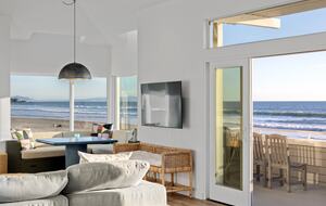Contemporary Ocean Front Home - Stinson Beach, California