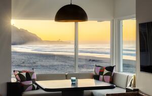 Contemporary Ocean Front Home - Stinson Beach, California