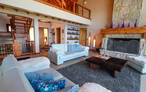 Patagonia Luxury Lakefront Home - San Carlos de Bariloche, Argentina