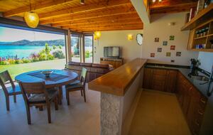 Patagonia Luxury Lakefront Home - San Carlos de Bariloche, Argentina