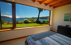 Patagonia Luxury Lakefront Home - San Carlos de Bariloche, Argentina