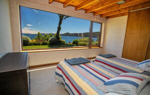 Patagonia Luxury Lakefront Home - San Carlos de Bariloche, Argentina
