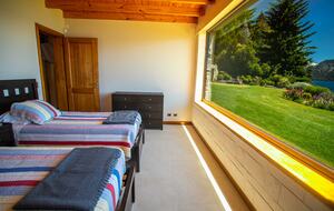 Patagonia Luxury Lakefront Home - San Carlos de Bariloche, Argentina