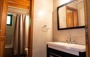 Patagonia Luxury Lakefront Home - San Carlos de Bariloche, Argentina