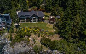 Patagonia Luxury Lakefront Home - San Carlos de Bariloche, Argentina