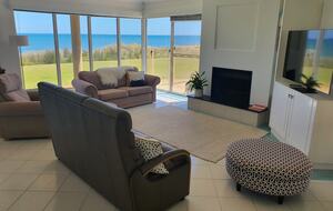 Beach Front House - Mandurah, Australia