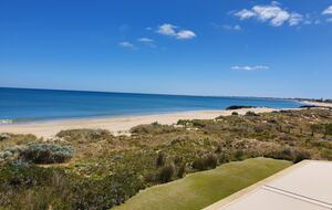 Beach Front House - Mandurah, Australia