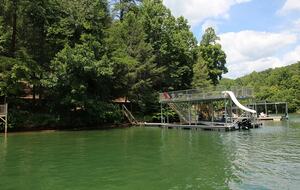 Norris Lake Waterfront Cabin - Sleeps 25 - La Follette, Tennessee
