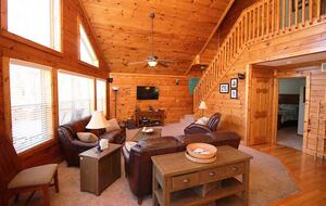 Norris Lake Waterfront Cabin - Sleeps 25 - La Follette, Tennessee