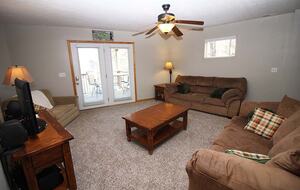 Norris Lake Waterfront Cabin - Sleeps 25 - La Follette, Tennessee