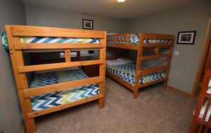 Norris Lake Waterfront Cabin - Sleeps 25 - La Follette, Tennessee