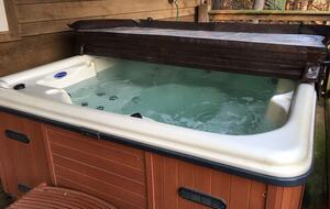 Norris Lake Waterfront Cabin - Sleeps 25 - La Follette, Tennessee