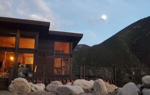 Cozy Mountain Chalet at Chalk Creek Canyon - Nathrop, Colorado