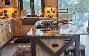 Cozy Mountain Chalet at Chalk Creek Canyon - Nathrop, Colorado