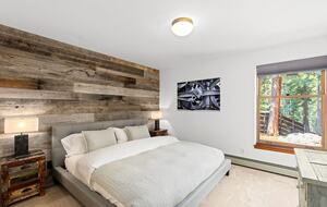 Quintessential Mountain Chalet On 10 Acres - Truckee, California