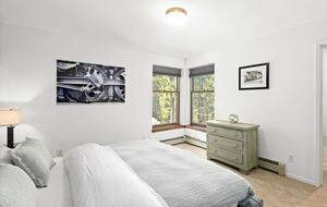 Quintessential Mountain Chalet On 10 Acres - Truckee, California