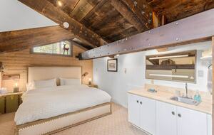 Quintessential Mountain Chalet On 10 Acres - Truckee, California