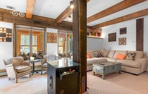 Quintessential Mountain Chalet On 10 Acres - Truckee, California