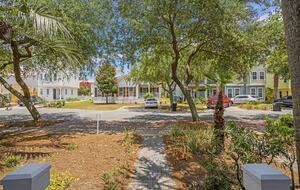 Charming 2 Bedroom 30A Beach Retreat - Santa Rosa Beach, Florida