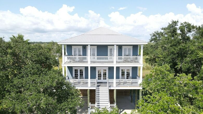 Private Gulf Front Home with Breathtaking Sunsets - Ocean Springs, Mississippi