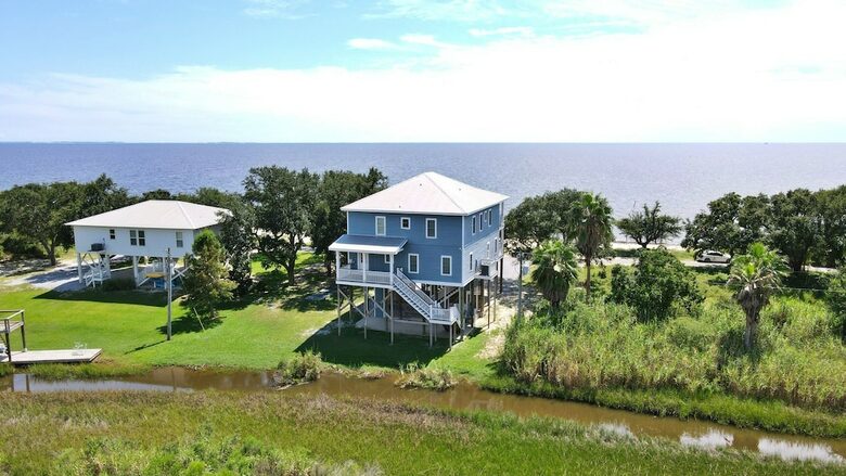 Private Gulf Front Home with Breathtaking Sunsets - Ocean Springs, Mississippi