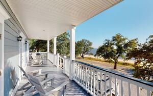 Private Gulf Front Home with Breathtaking Sunsets - Ocean Springs, Mississippi