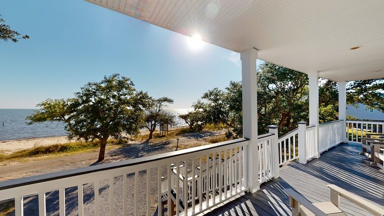 Private Gulf Front Home with Breathtaking Sunsets - Ocean Springs, Mississippi