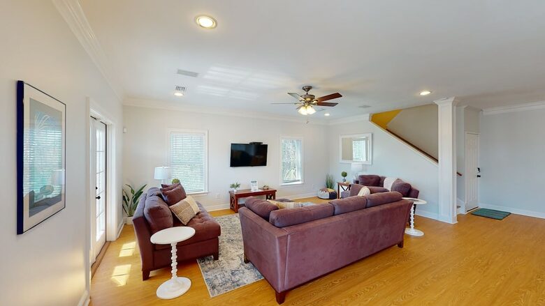 Private Gulf Front Home with Breathtaking Sunsets - Ocean Springs, Mississippi