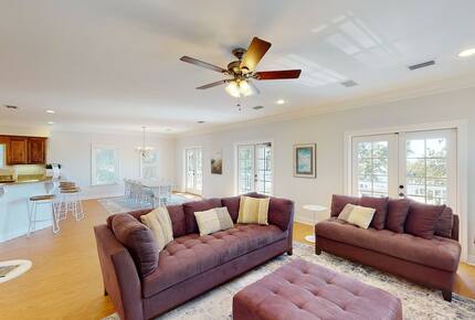 Private Gulf Front Home with Breathtaking Sunsets - Ocean Springs, Mississippi