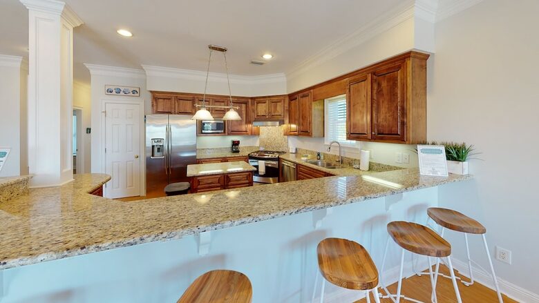 Private Gulf Front Home with Breathtaking Sunsets - Ocean Springs, Mississippi
