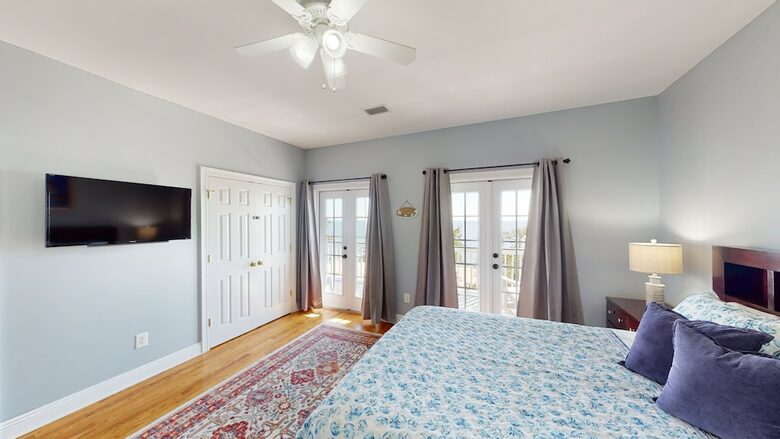 Private Gulf Front Home with Breathtaking Sunsets - Ocean Springs, Mississippi