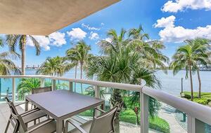 Palm Beach Marina Grande Retreat - Riviera Beach, Florida