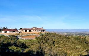 Private 1 Bedroom Villa Overlooking the Vineyards - Temecula, California