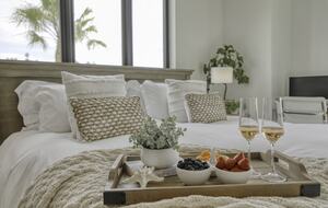 Cobbo's Beach House | With hot tubs, views, and just steps to the beach! - Avila Beach, California