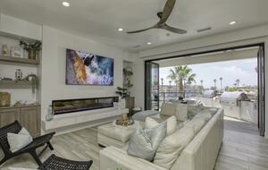 Cobbo's Beach House | With hot tubs, views, and just steps to the beach! - Avila Beach, California