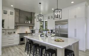 Cobbo's Beach House | With hot tubs, views, and just steps to the beach! - Avila Beach, California