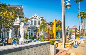 Cobbo's Beach House | With hot tubs, views, and just steps to the beach! - Avila Beach, California