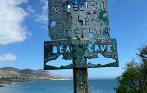 Cobbo's Beach House | With hot tubs, views, and just steps to the beach! - Avila Beach, California